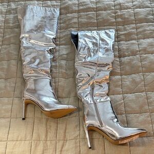 INC Iyonna Slouch Boots – Silver Metallic (NWT / Floor Model) Size 6